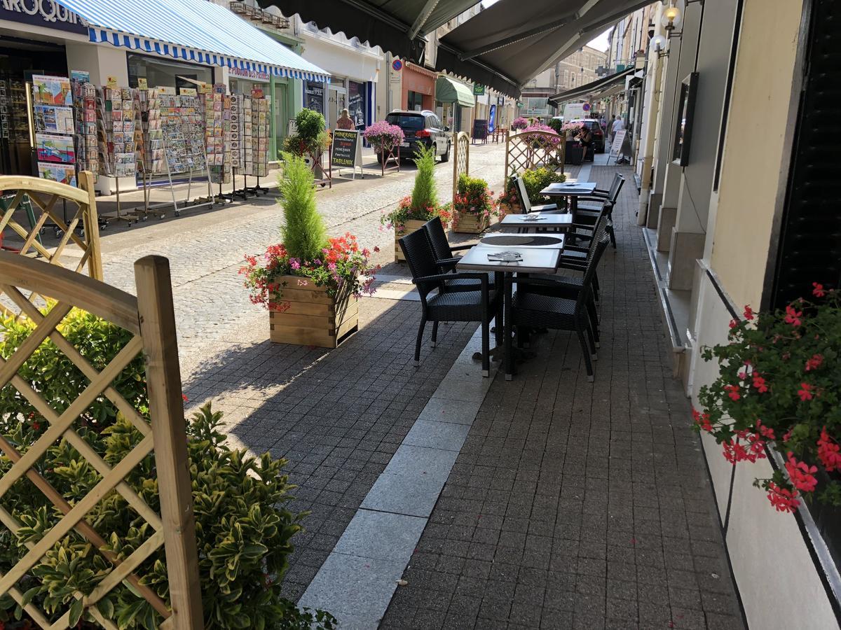 Hotel Restaurant Herard Bourbonne-les-Bains Εξωτερικό φωτογραφία